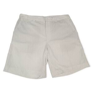 PGA Tour Light Weight White / Gray Striped Polyester Men's Golf Shorts | Size 36